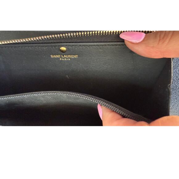 Yves Saint Laurent  Leather Y Line Zip Around Wallet Black Smooth Leather - Picture 5 of 8